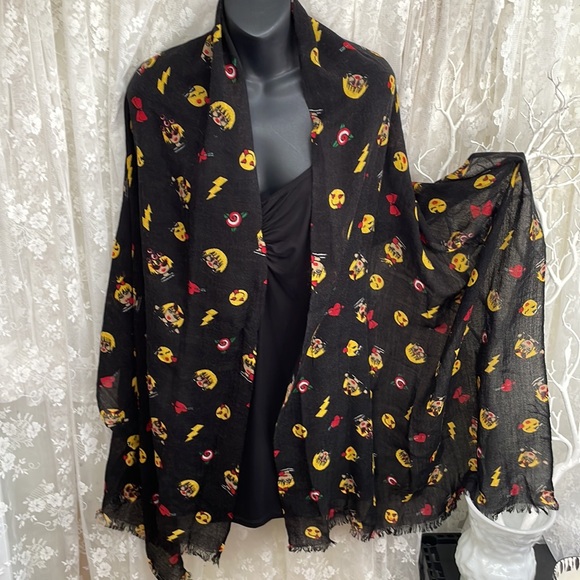 Betsy Johnson Black  & Yellow Fun Soft Linen Emoji Scarf with Bows, Smiles &Love - Picture 2 of 7